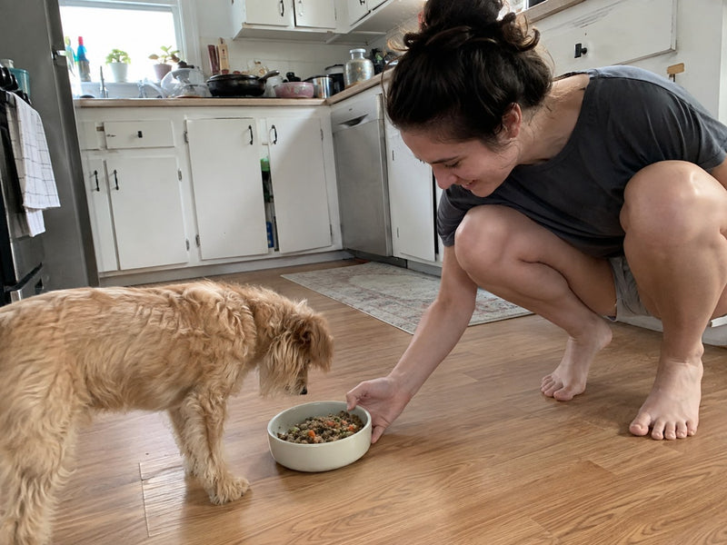 Kitchen floor, breakfast service